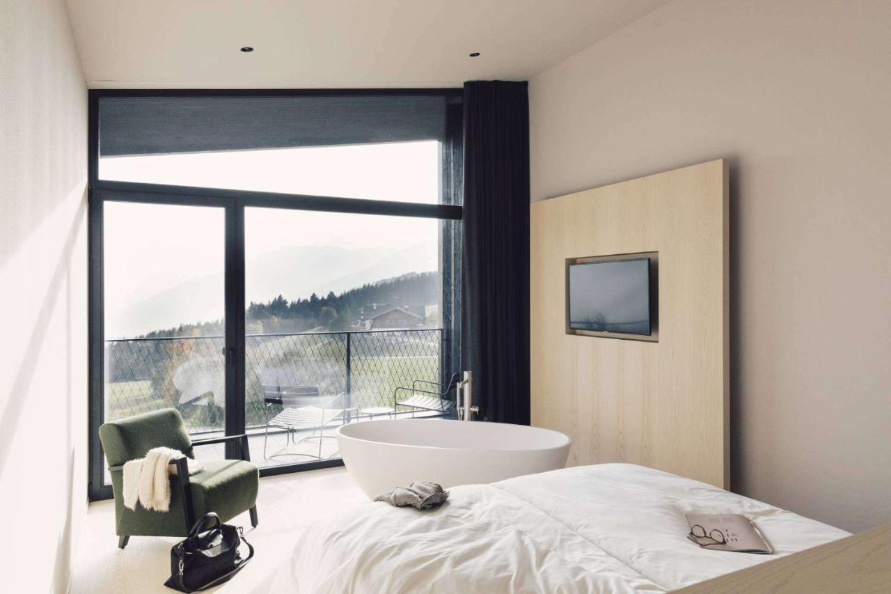 Hotel Milla Montis Maranza Bagian luar foto